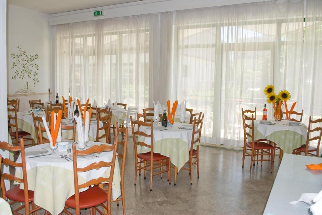 Hotel Viscount 2*