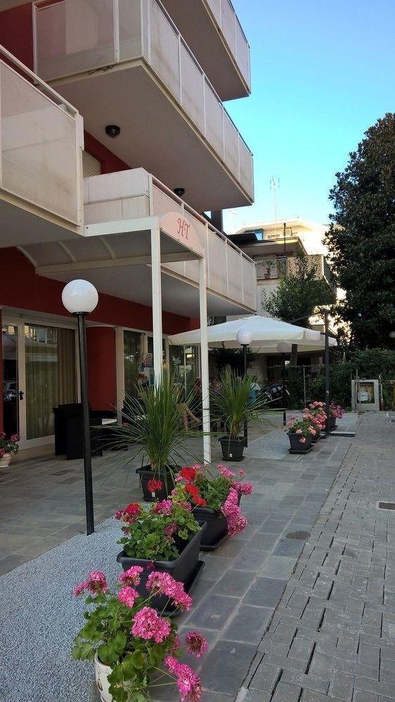 Hotel Tritone