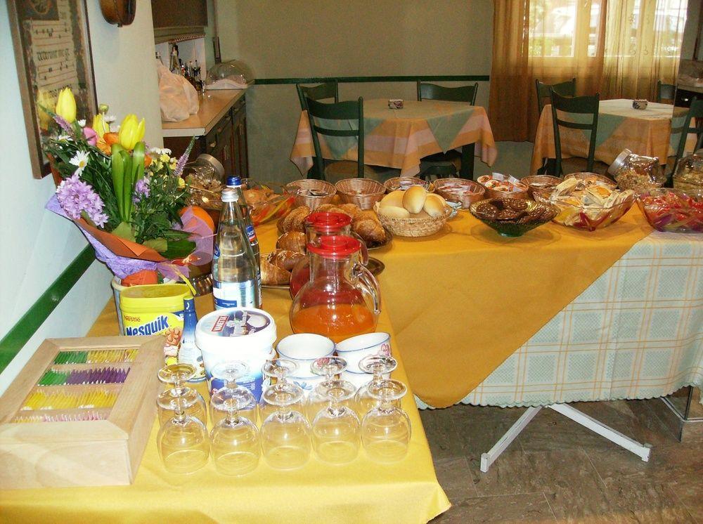 Lorena Hotel