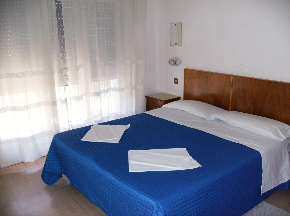 Lorena Hotel *
