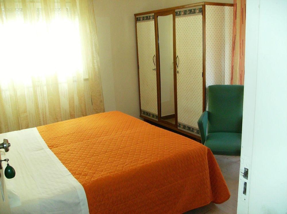 Lorena Hotel