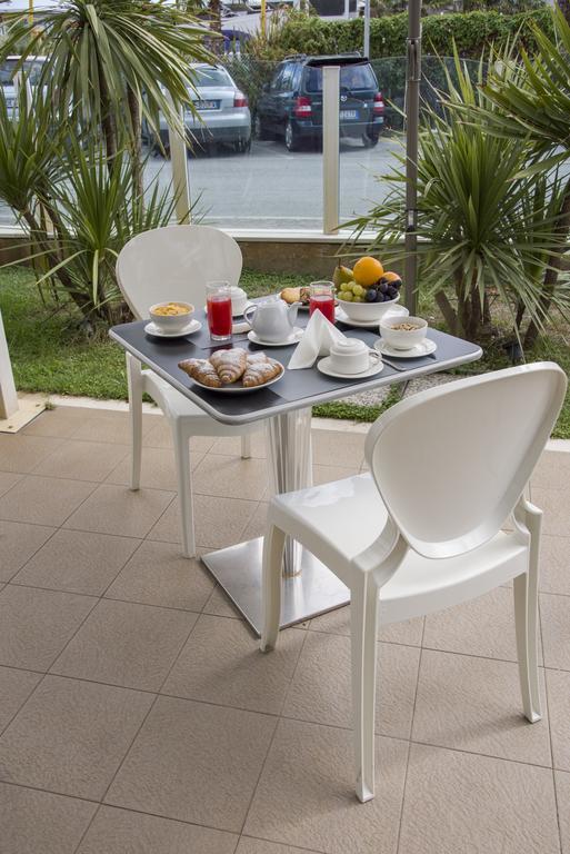 Vela D'oro Riccione