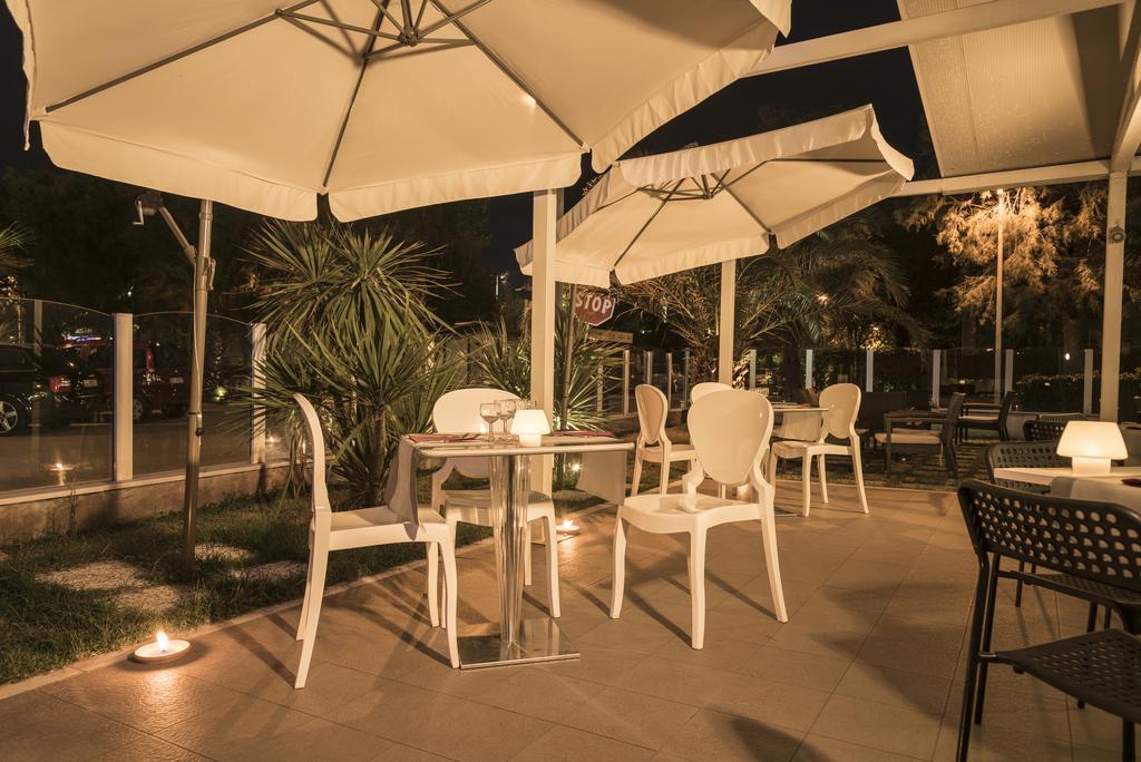 Hotel Vela D'oro