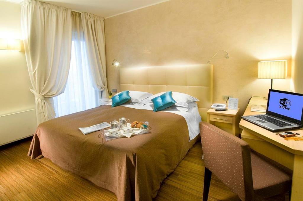 Hotel Sarti