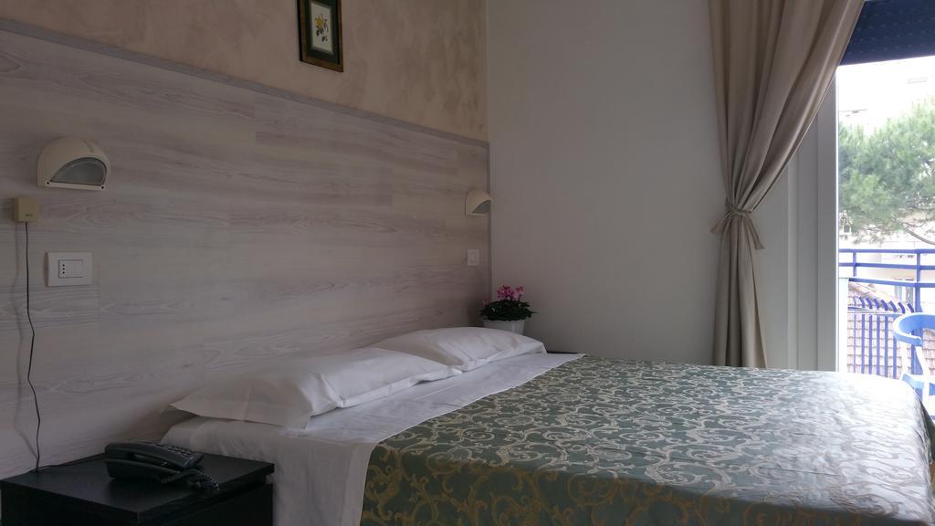Canasta Riccione