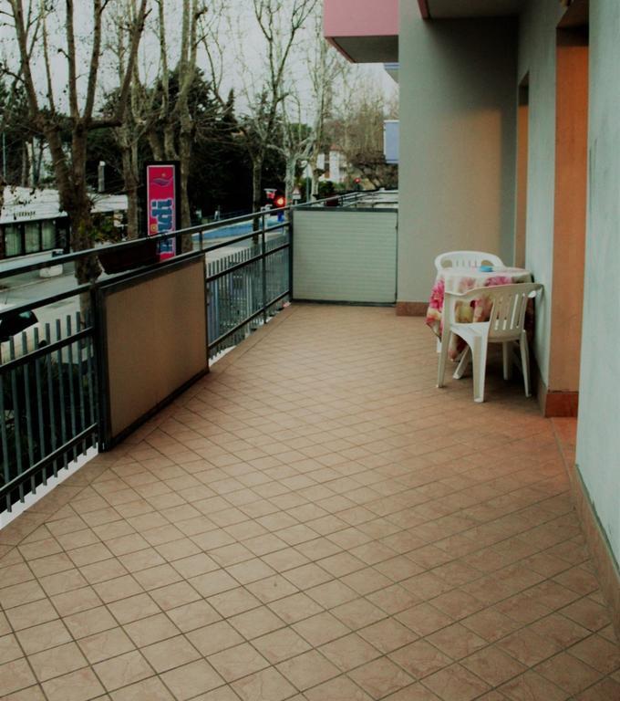 Midi Hotel *