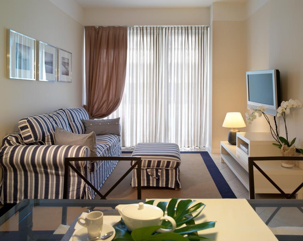 Aparthotel Lungomare - Charming Riccione