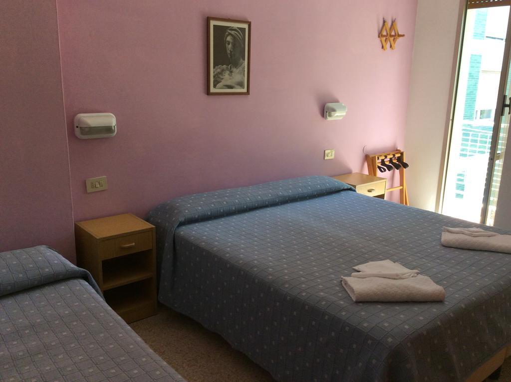Pupa 2* Riccione