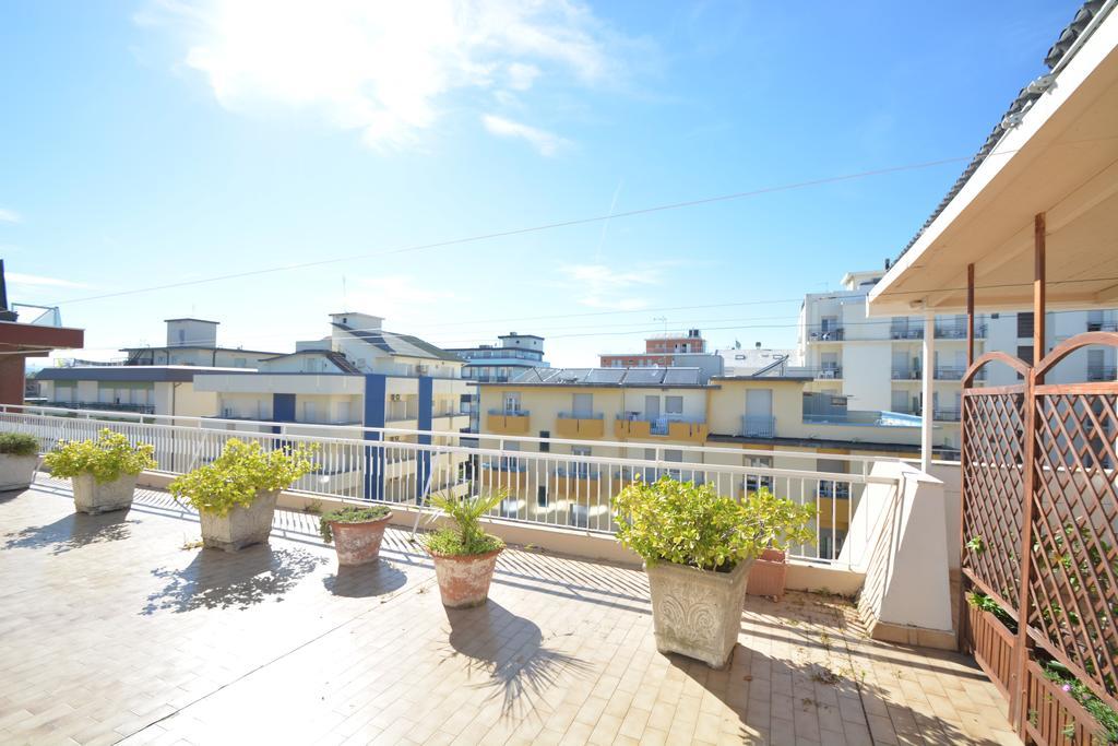 Mirabella Hotel 2*