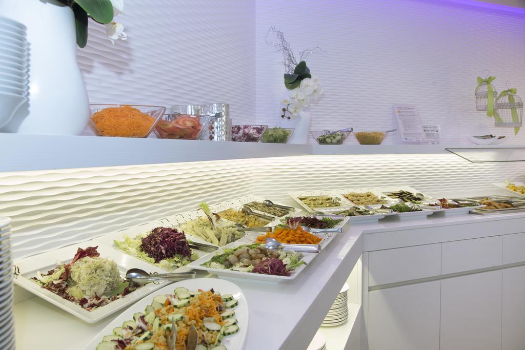 Ambassador Hotel Riccione