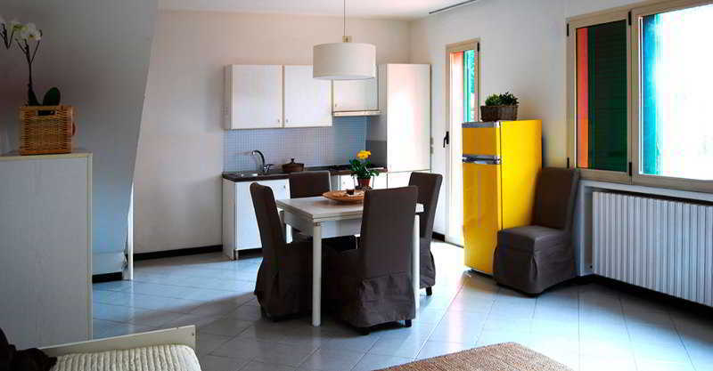 Aparthotel Residenze Al Colle Dei Pini 3*