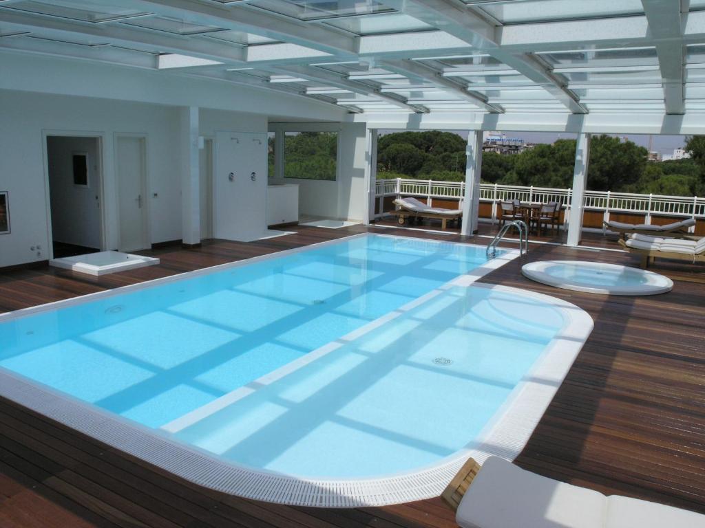 Aparthotel England