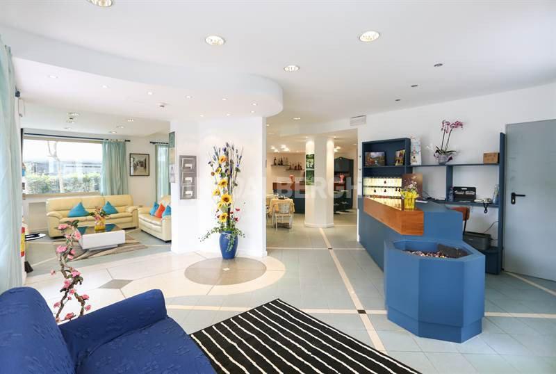 Hotel Fucsia 2*
