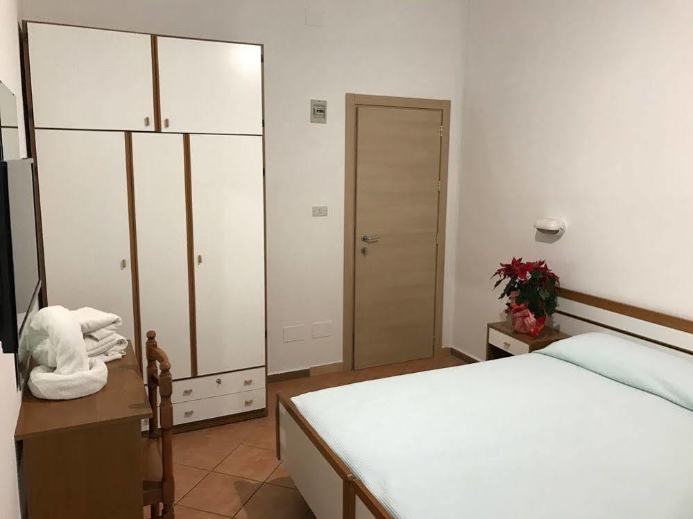 Cimarosa - Famiglie E Coppie Hotel Riccione