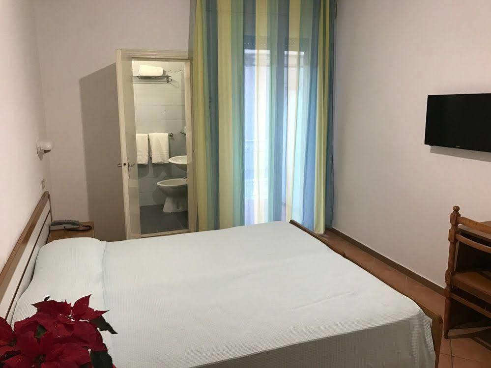 Cimarosa - Famiglie E Coppie Hotel