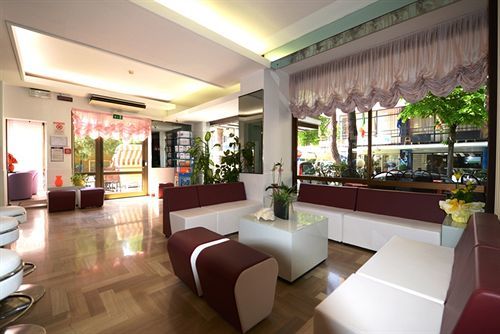 Hotel Trocadero 2*