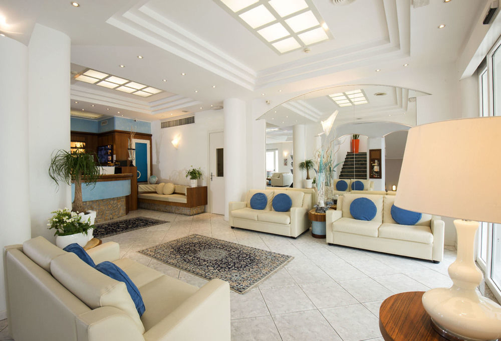 Arizona Hotel 3*