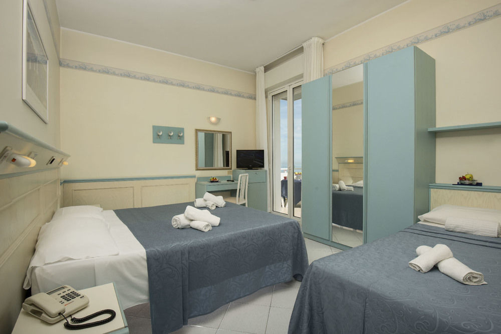 Hotel Arizona 3*