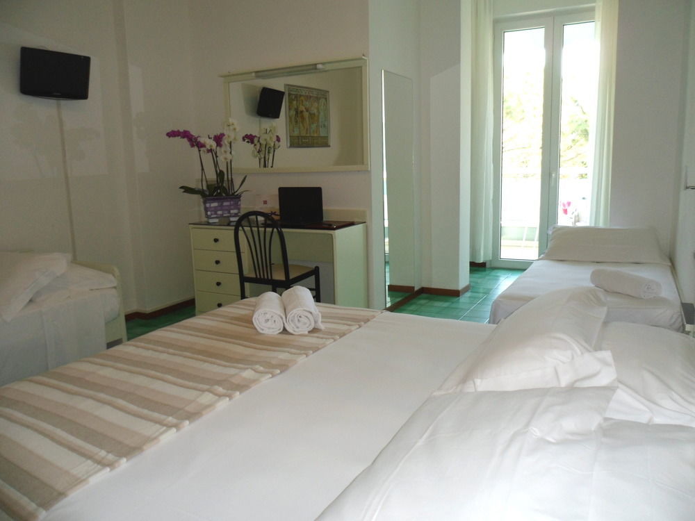 Hotel Zanarini 3*