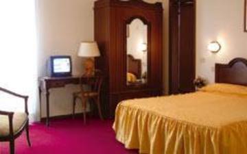 Milano Helvetia 3*