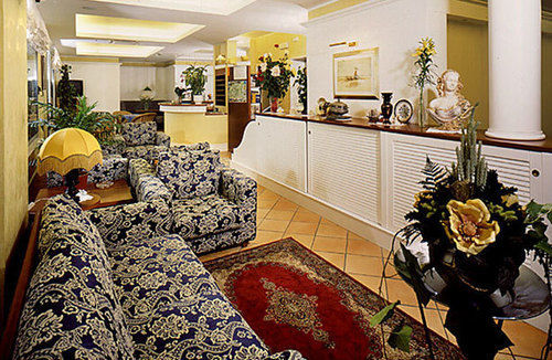 Tulipe Nazionale Hotel