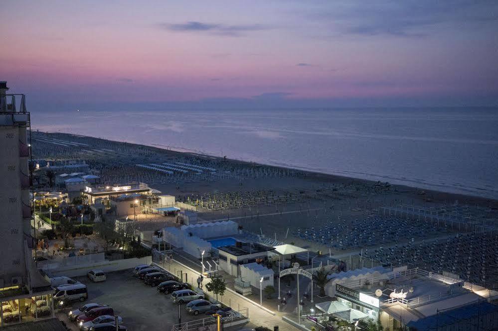 Hotel Adlon - Fronte Mare Riccione