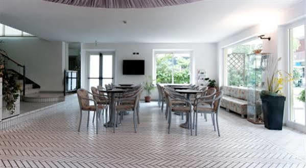 Aria Di Mare - Bed&brunch In Centro A Hotel
