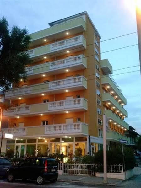 Linda - Family - Nuova Costruzione Antisismica Hotel