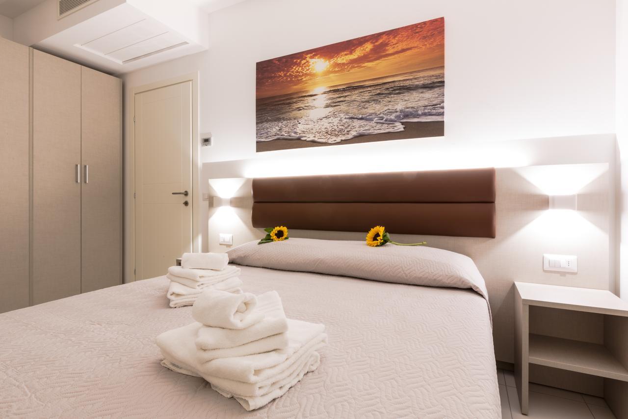 Perla Aparthotel 3*