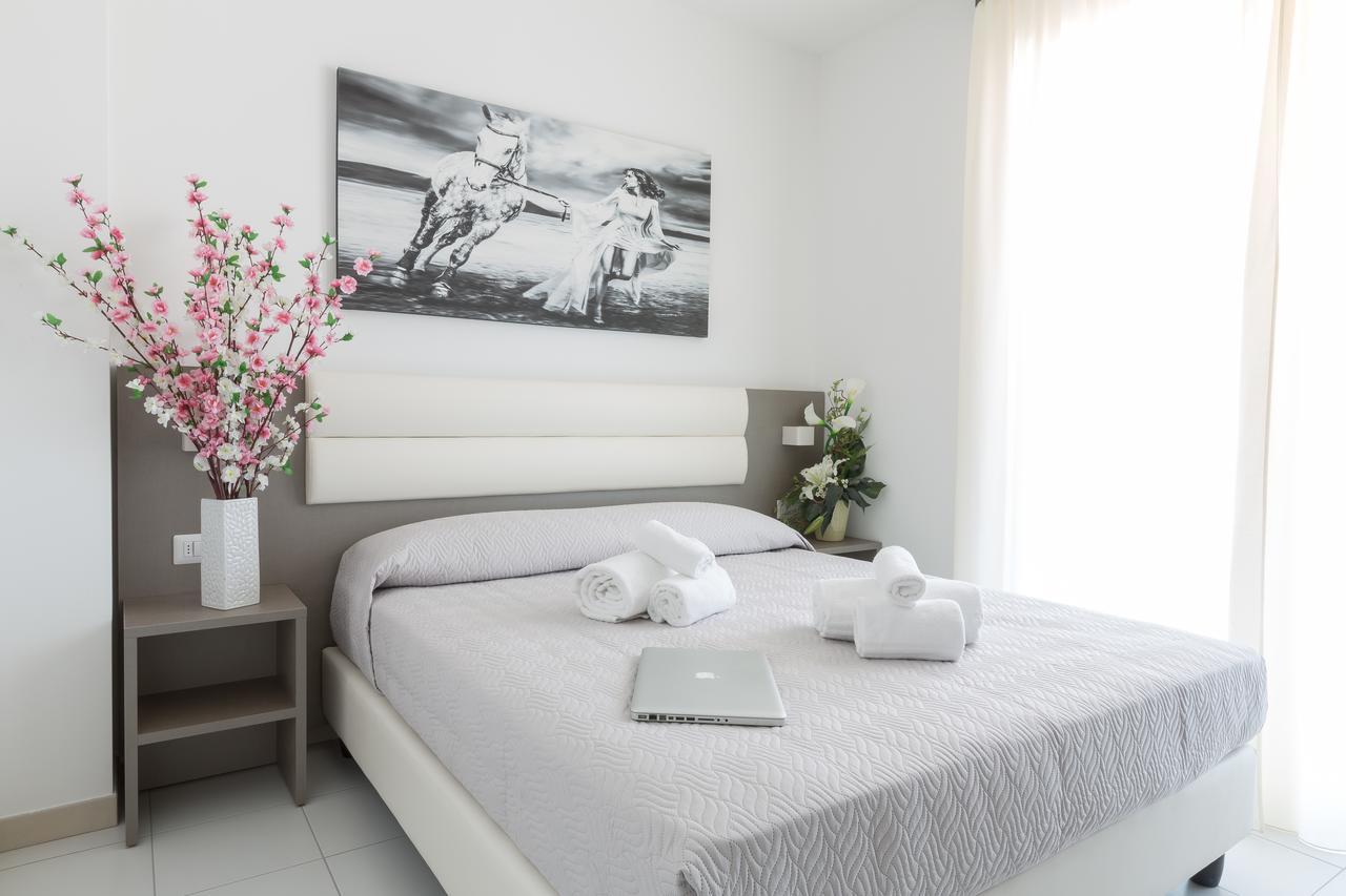 Perla Aparthotel 3*