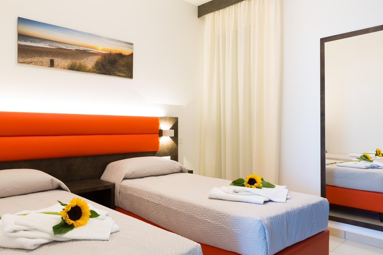 Perla Aparthotel 3*