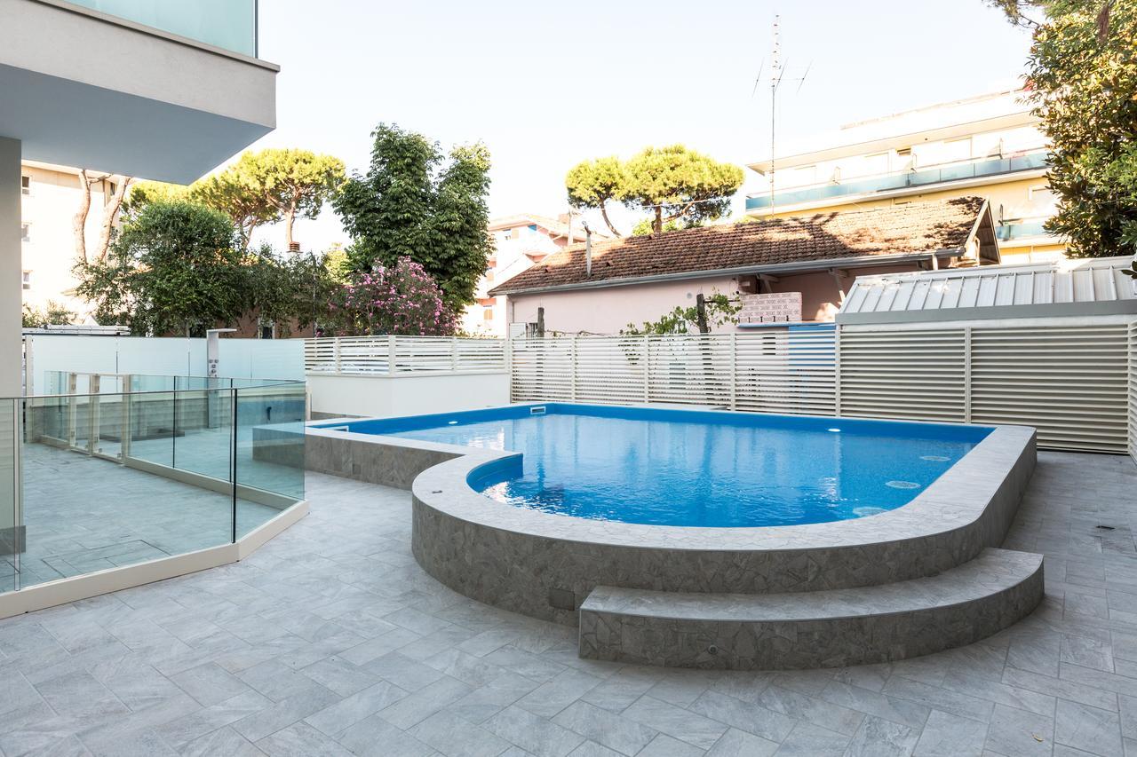 Perla Aparthotel