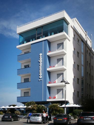 Hotel Commodore 3*