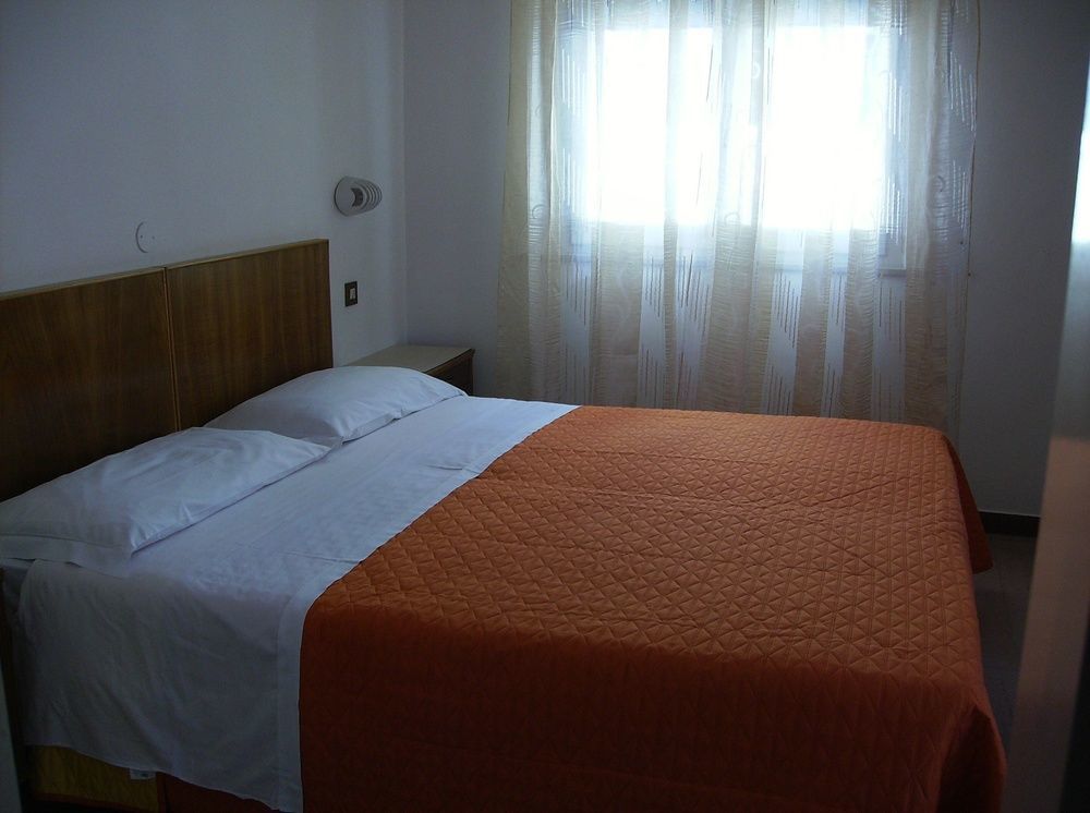 Hotel Lorena *