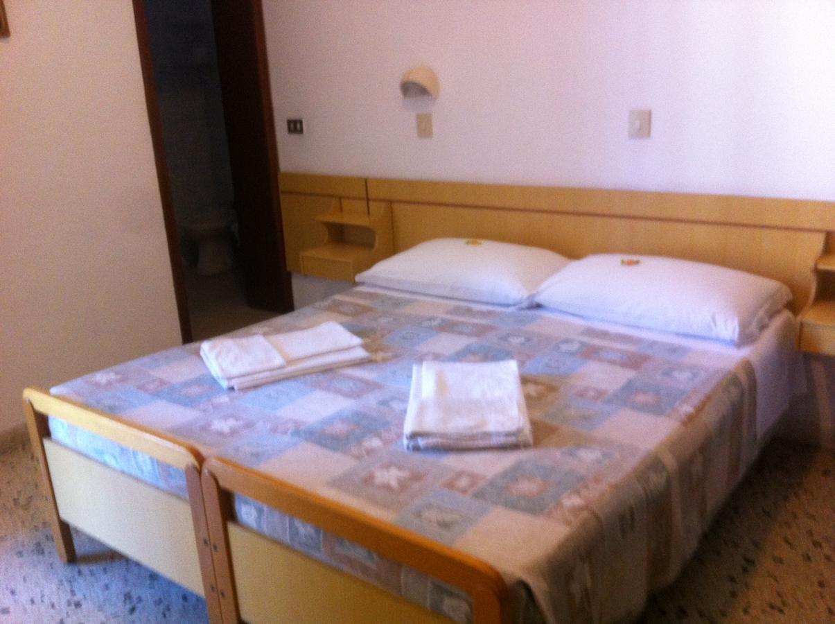 Hotel Italia *