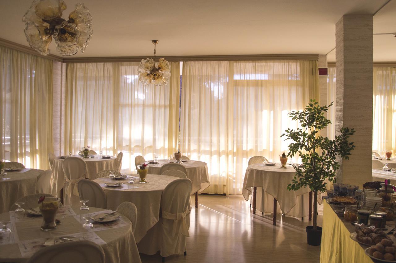 Hotel Fucsia Riccione