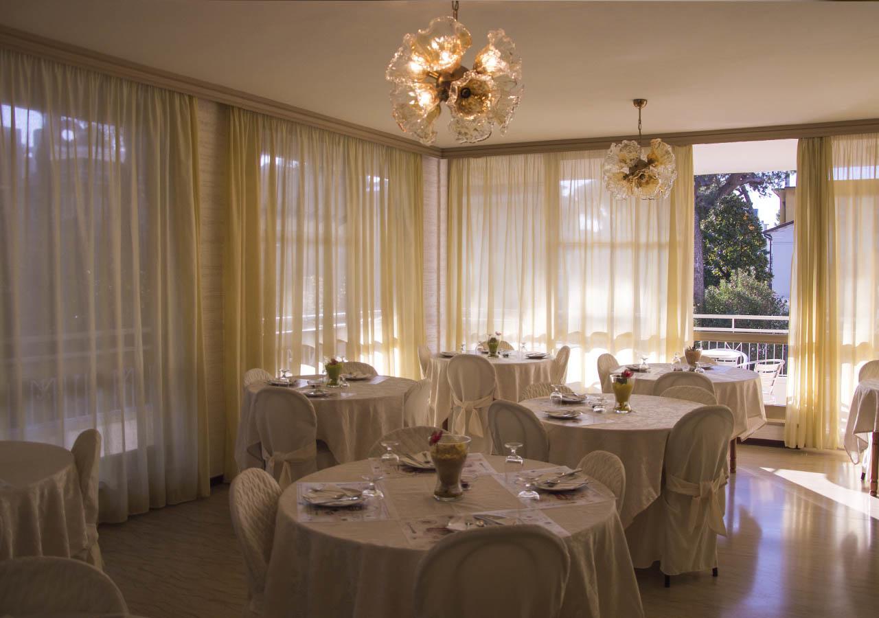 Fucsia Hotel 2*