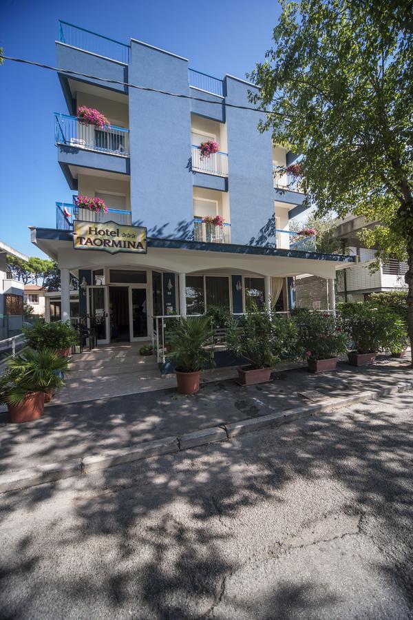 Taormina Hotel 3*