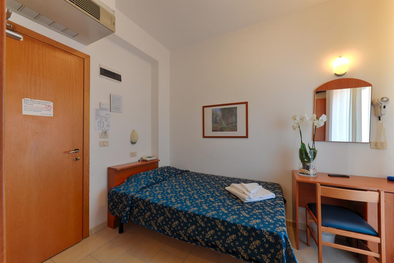 Taormina Hotel 3*