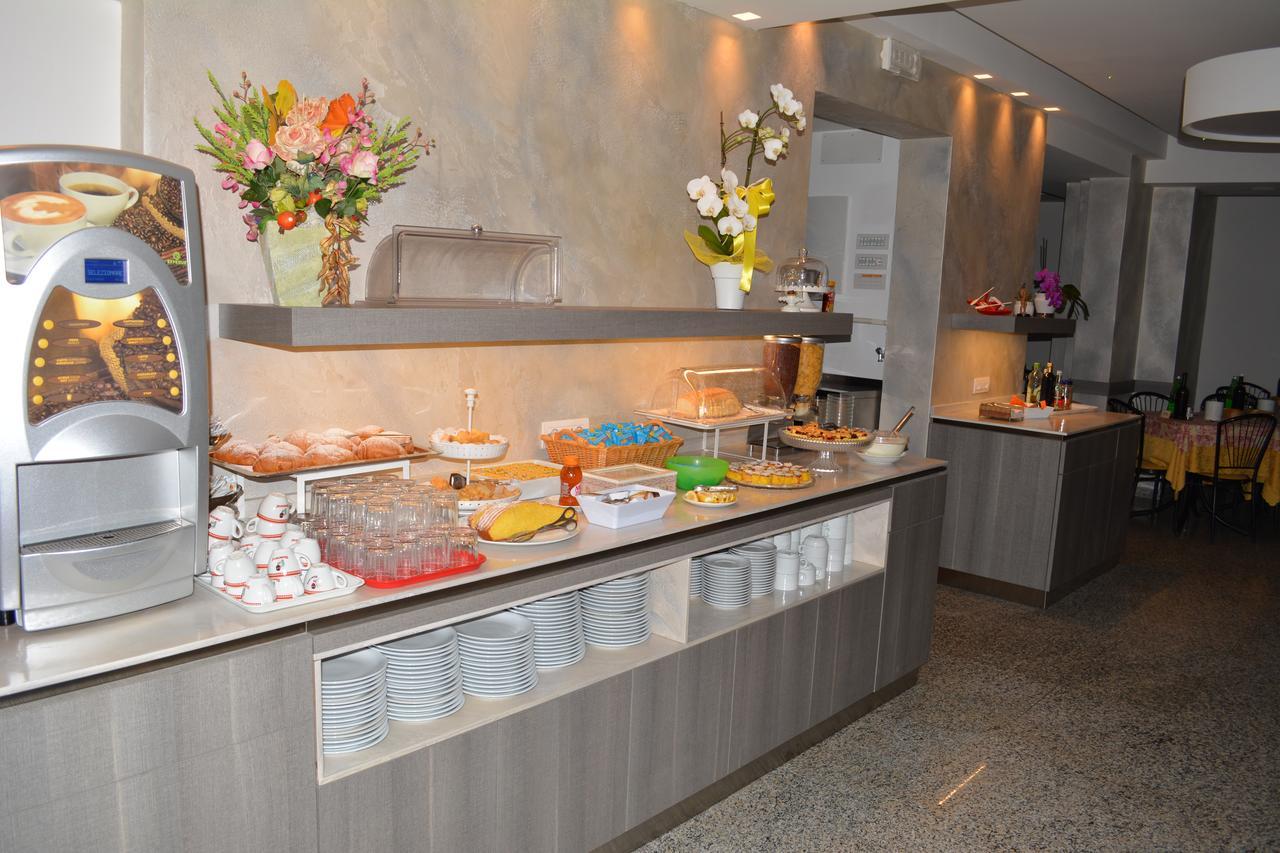 Hotel Universal Riccione