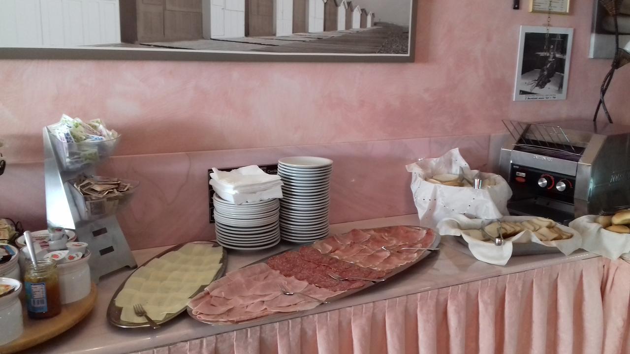Hotel Santa Cecilia *