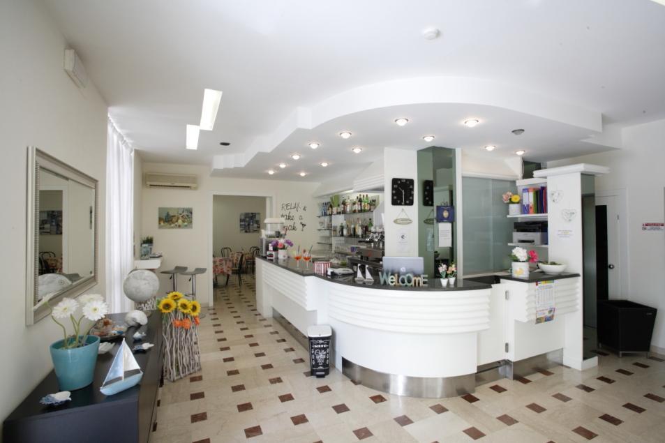 Tosi Hotel 2*