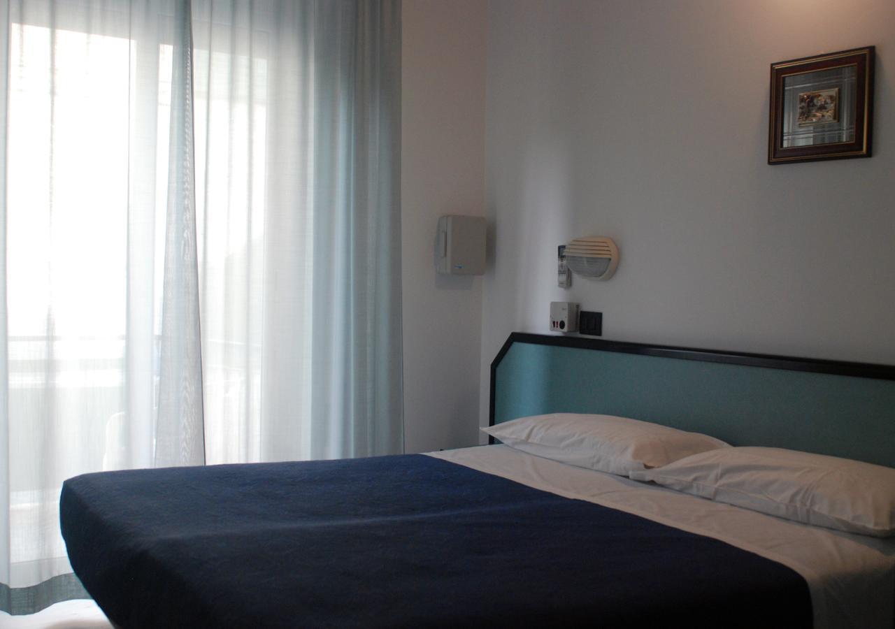 Hotel Caravelle