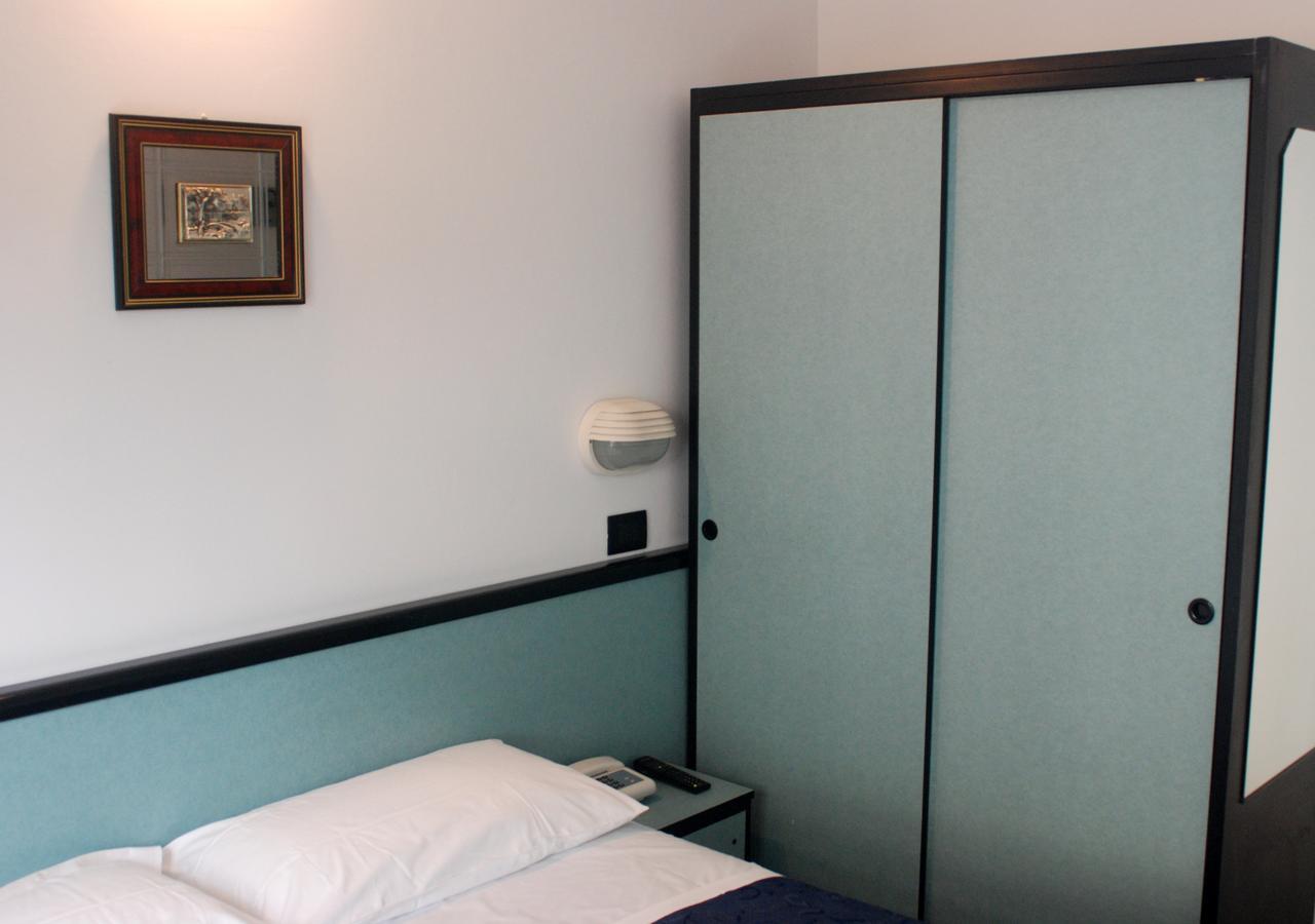 Caravelle Hotel 2*