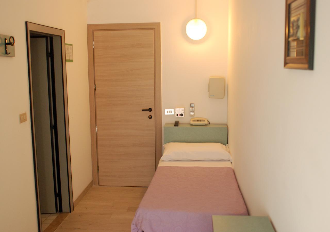 Caravelle Hotel