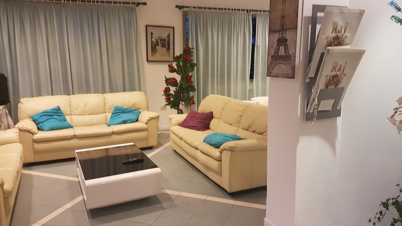 Hotel Fucsia 2*
