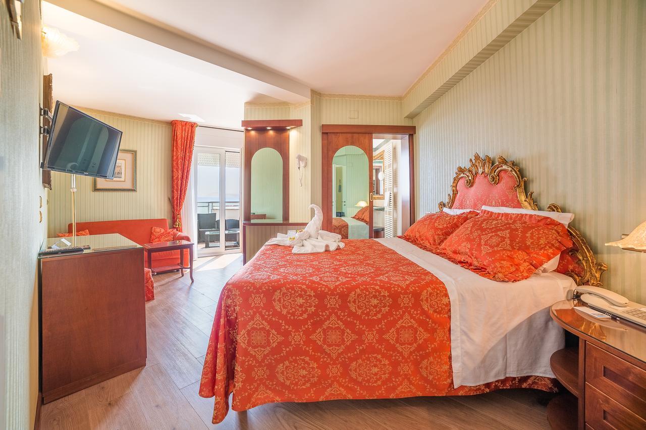 Des Nations - Vintage Sul Mare Hotel