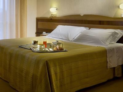 Hotel Vienna Touring 4*