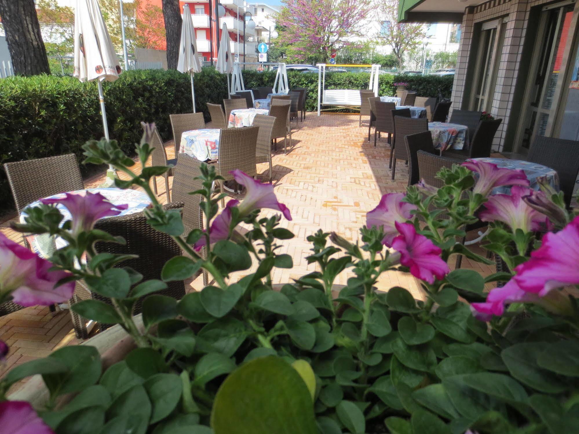 Hotel Etna 3*