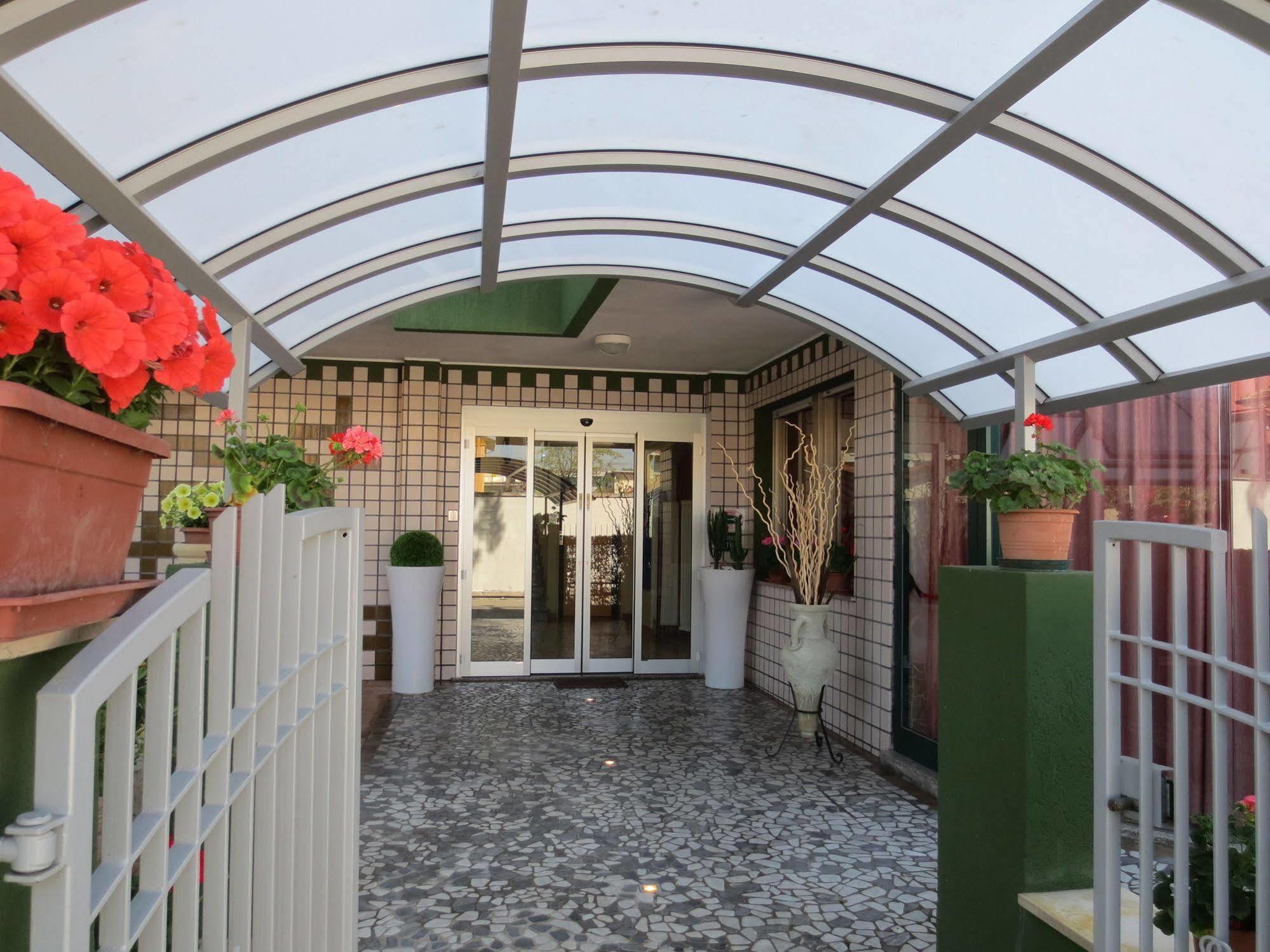 Etna 3* Riccione